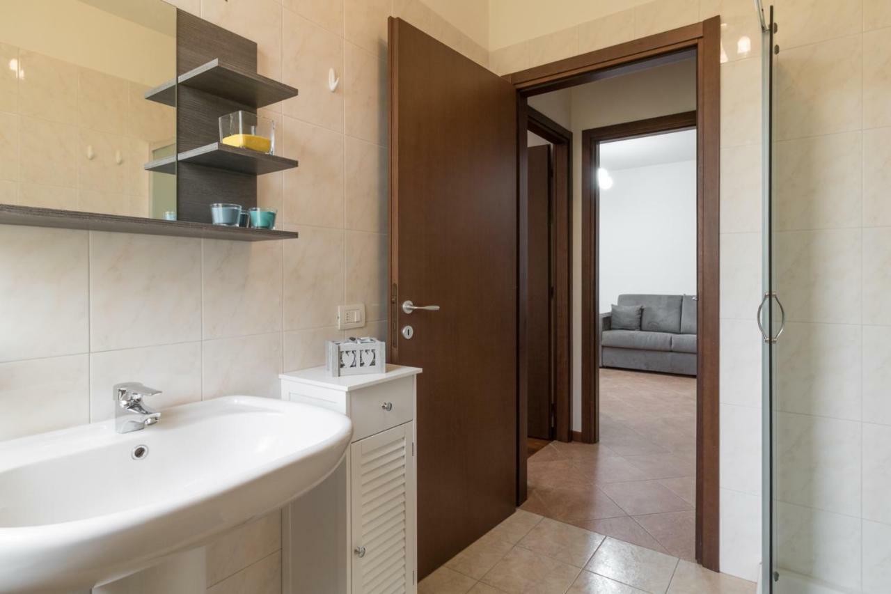 Ferienwohnung A Casa Di Laura With Pool And Free Bikes Ronchi  Exterior foto